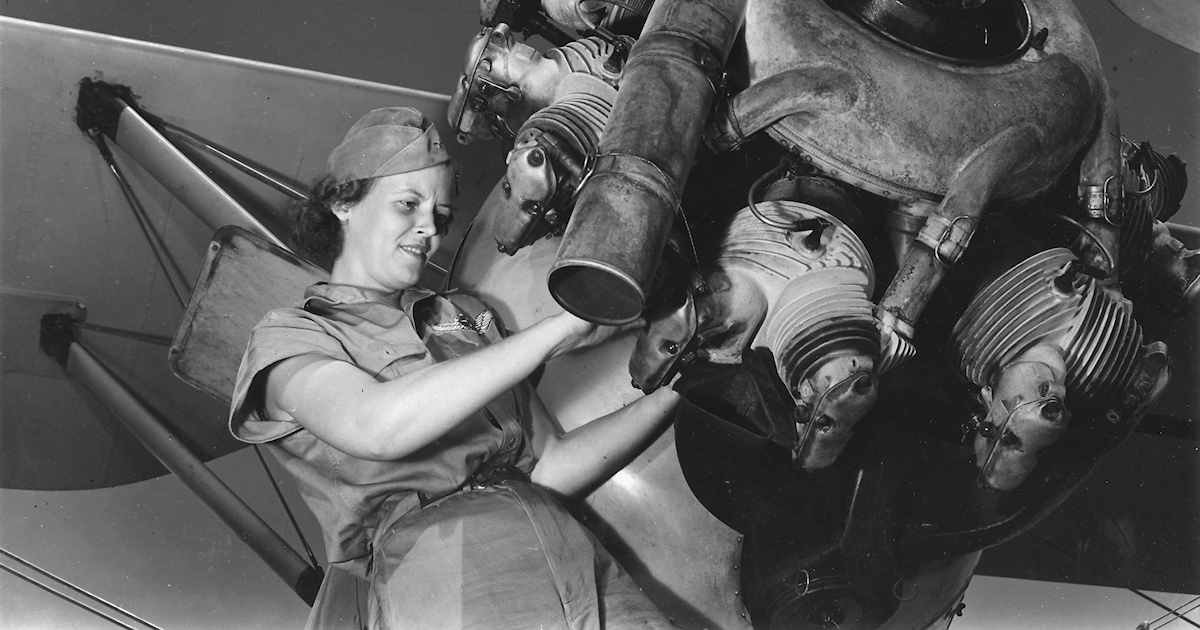 Top Notch Mechanic Rebuilds Airplane Engines Women Of World War Ii