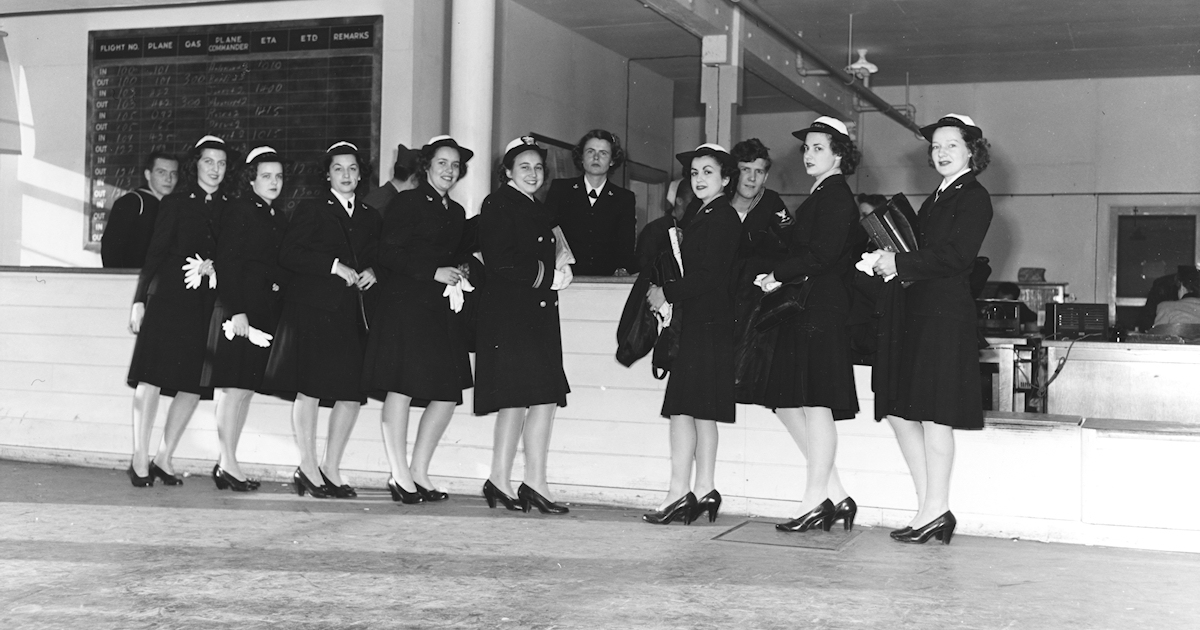 WAVES Waiting at a Navy Air Terminal – Women of World War II