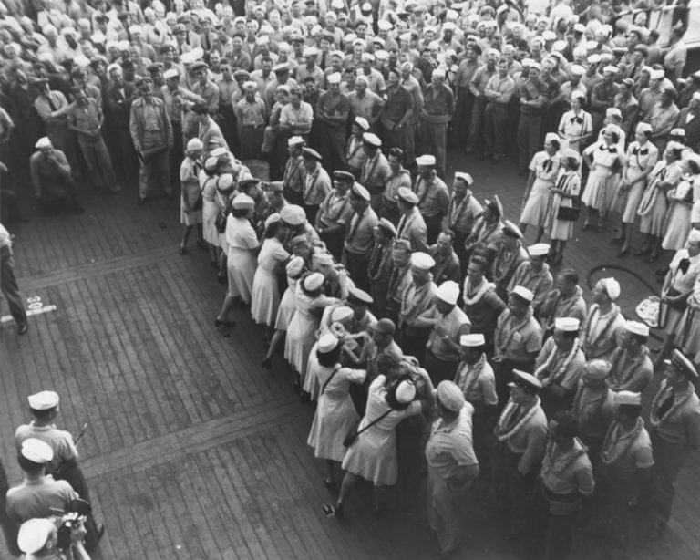 WAVES Kiss Sailors Goodbye on USS Saratoga – Women of World War II